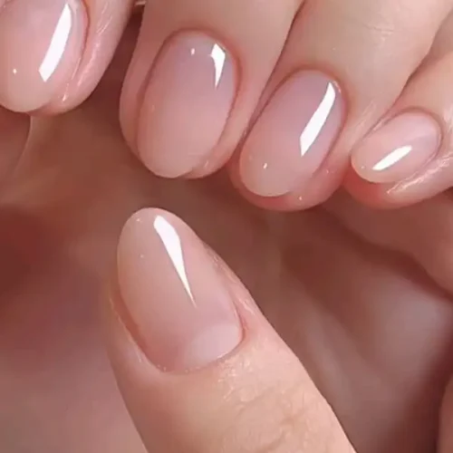 خدمات ناخن یاقوت سرخ - فرشته زرچینی آذر زرچینی سالن زیبایی یاقوت سرخ